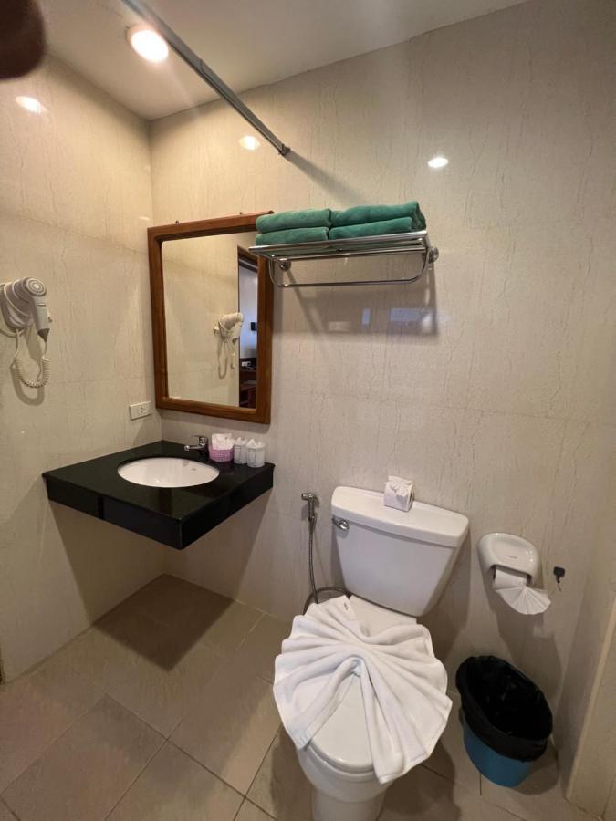 Patong Heaven Hotel Екстериор снимка
