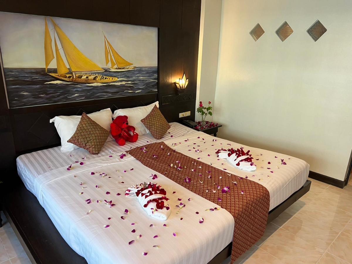 Patong Heaven Hotel Екстериор снимка